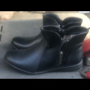 Sno Country E83-01 Black Leather Boots Size 8.5W